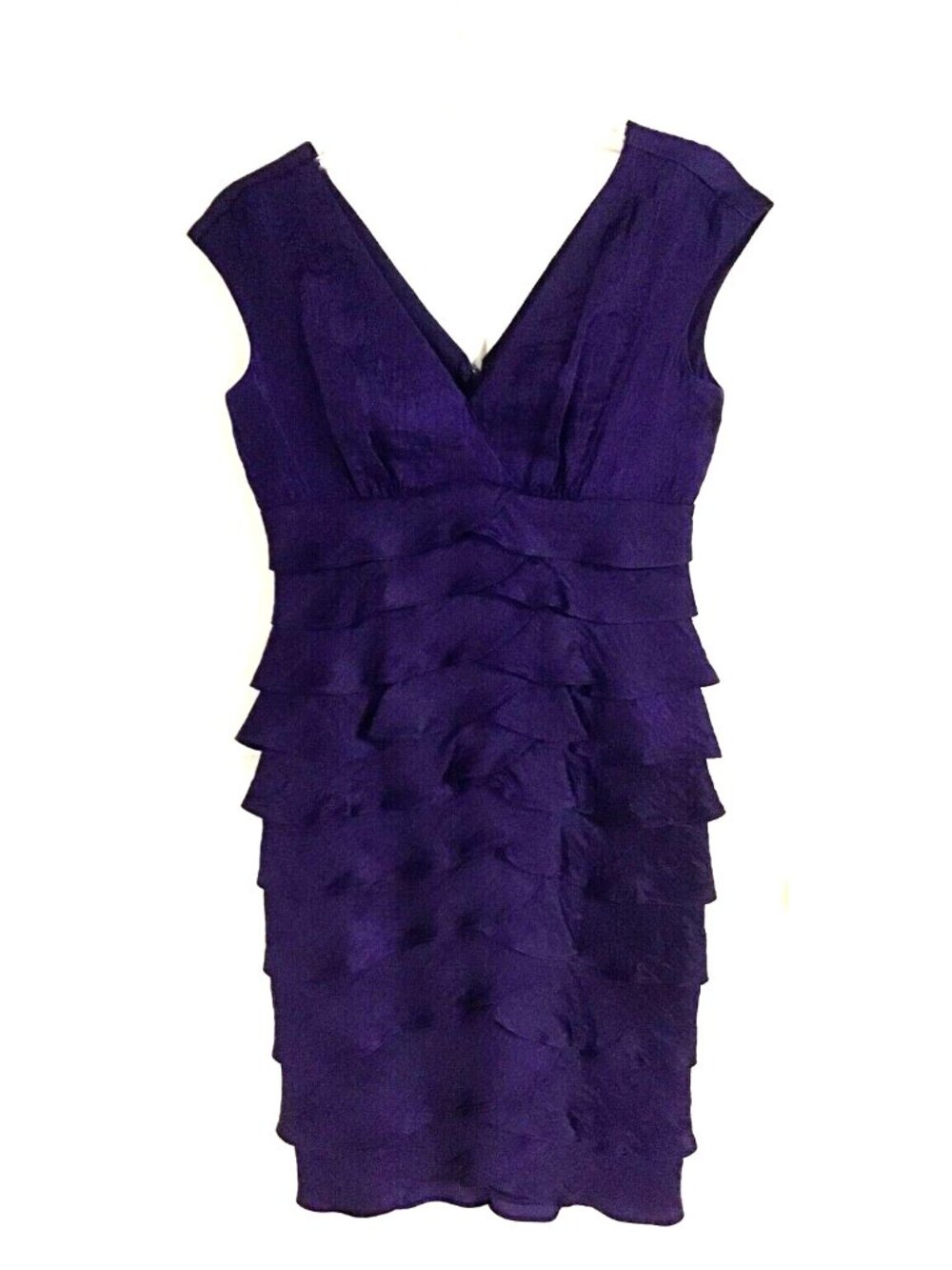 London Times Size 4 Purple Tiered Sleeveless VNeck Cocktail Dress